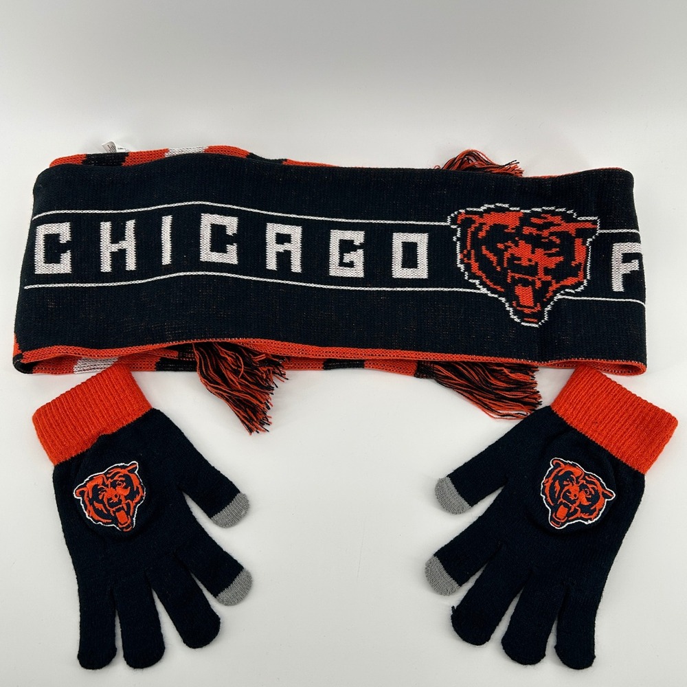 Chicago Bears NFL FOCO Reversible Knit Scarf and Gloves Set Navy Winter Sporty